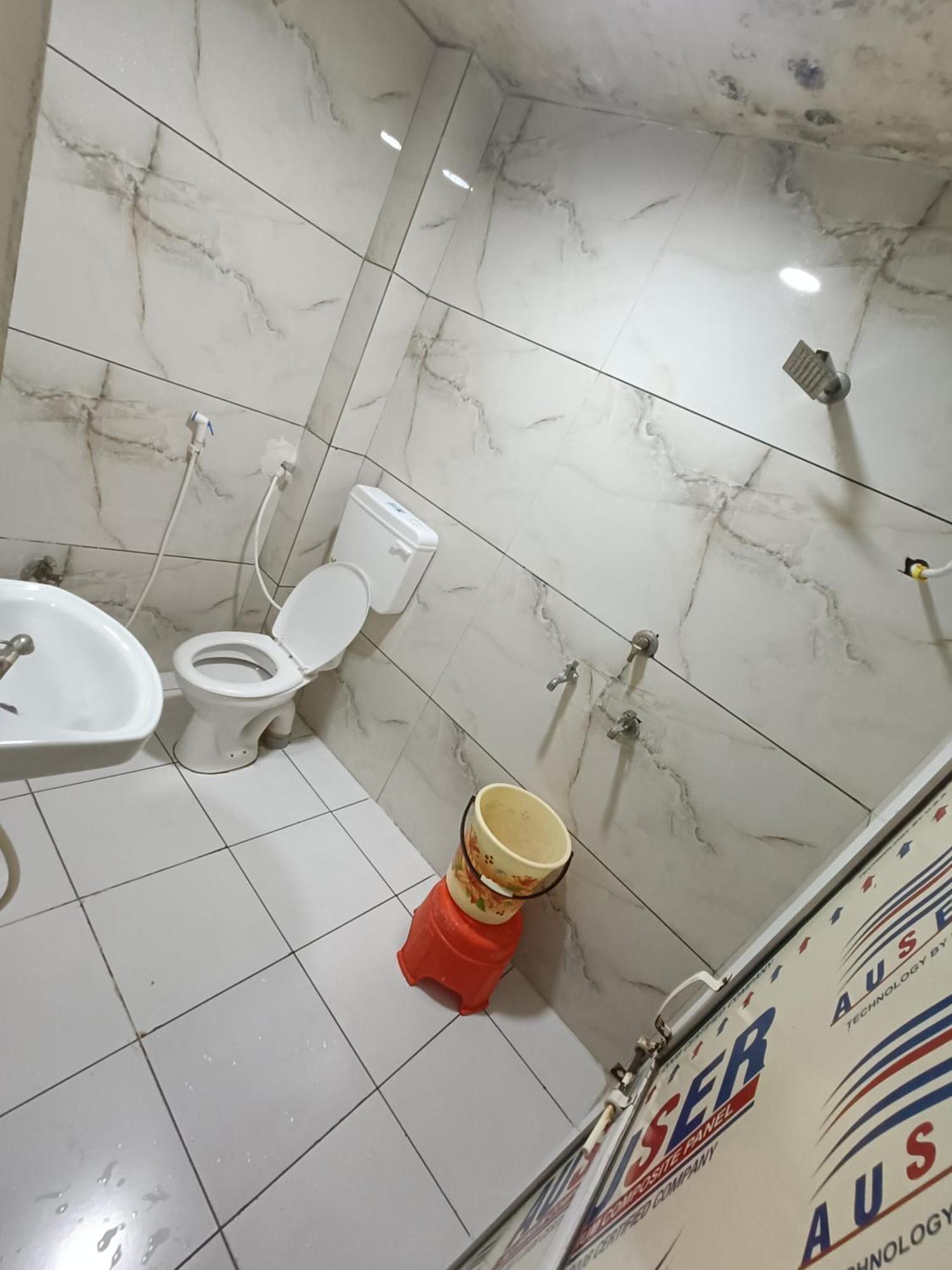 Ginger Hotels Ujjain Tower Kshipra Inn-Family Stay Airconditioned Hotel Buitenkant foto