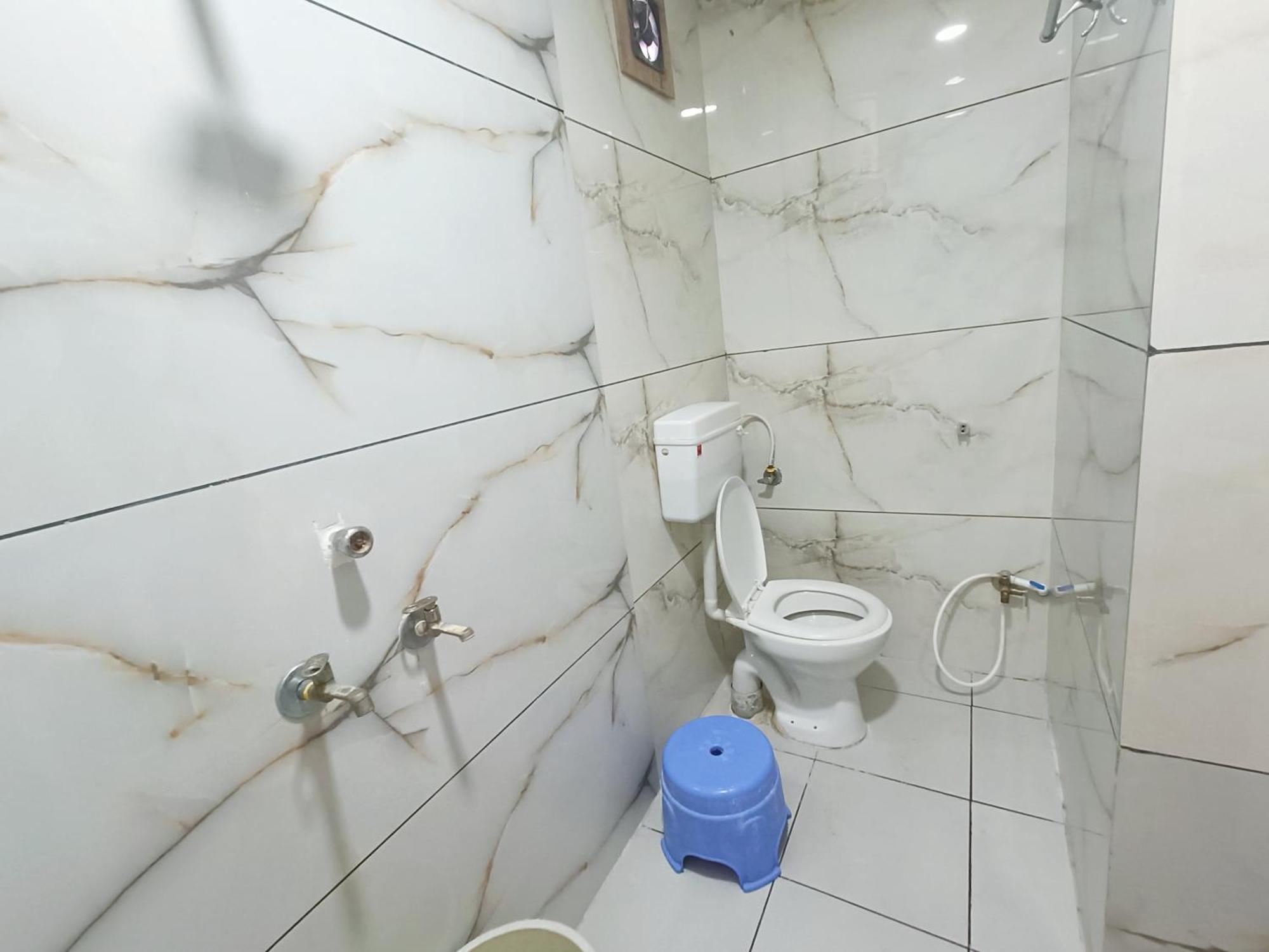 Ginger Hotels Ujjain Tower Kshipra Inn-Family Stay Airconditioned Hotel Buitenkant foto