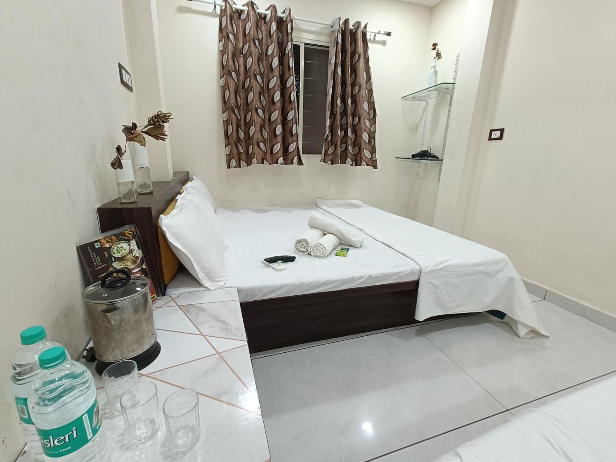 Ginger Hotels Ujjain Tower Kshipra Inn-Family Stay Airconditioned Hotel Buitenkant foto